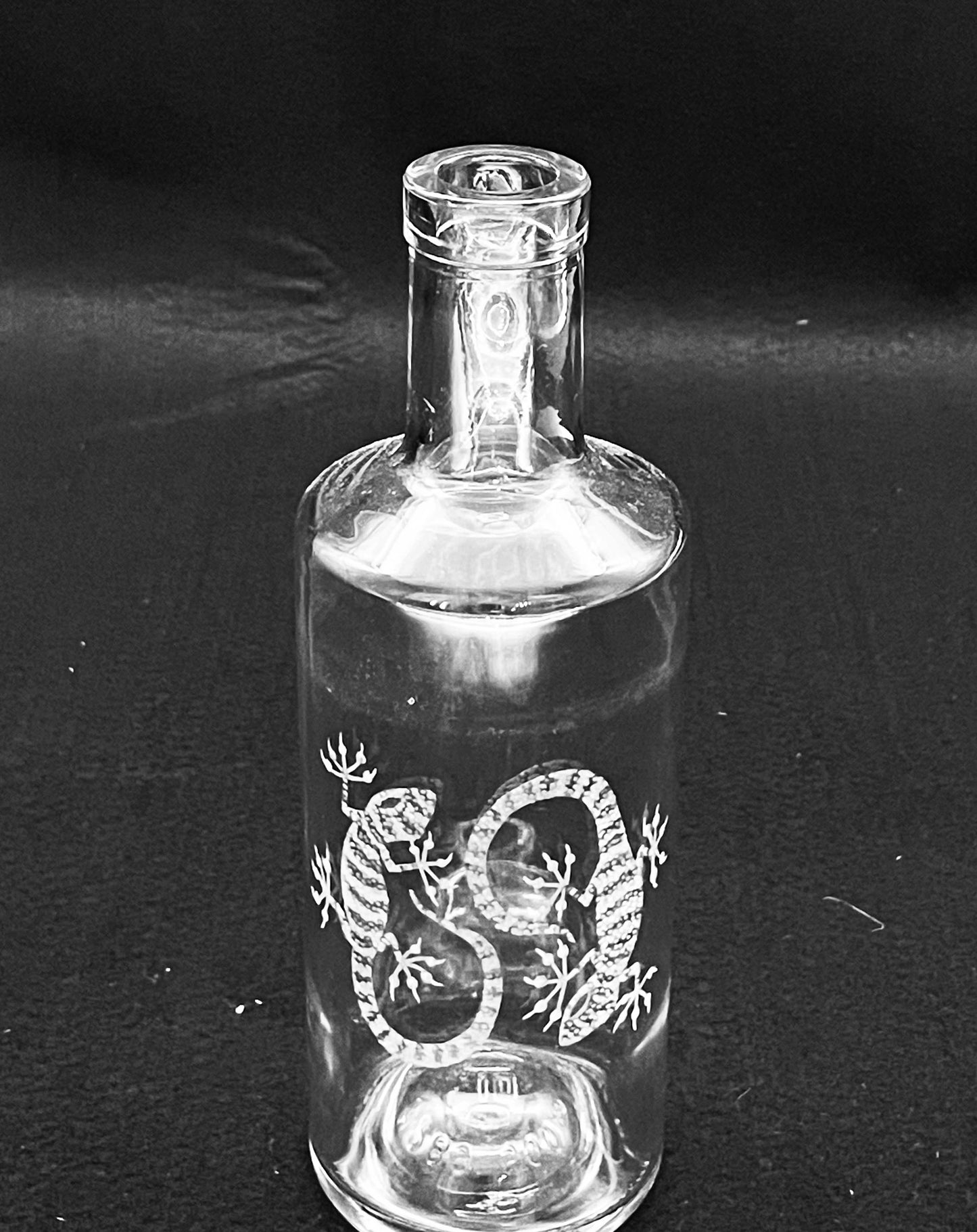 Small Bottle, Engraved with pair of Ghecko