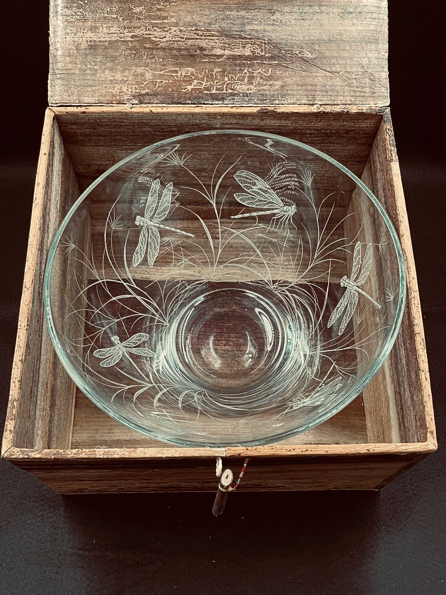 Glass Bowl, Engraved with the Big Five in Banana fibre presentation Box
