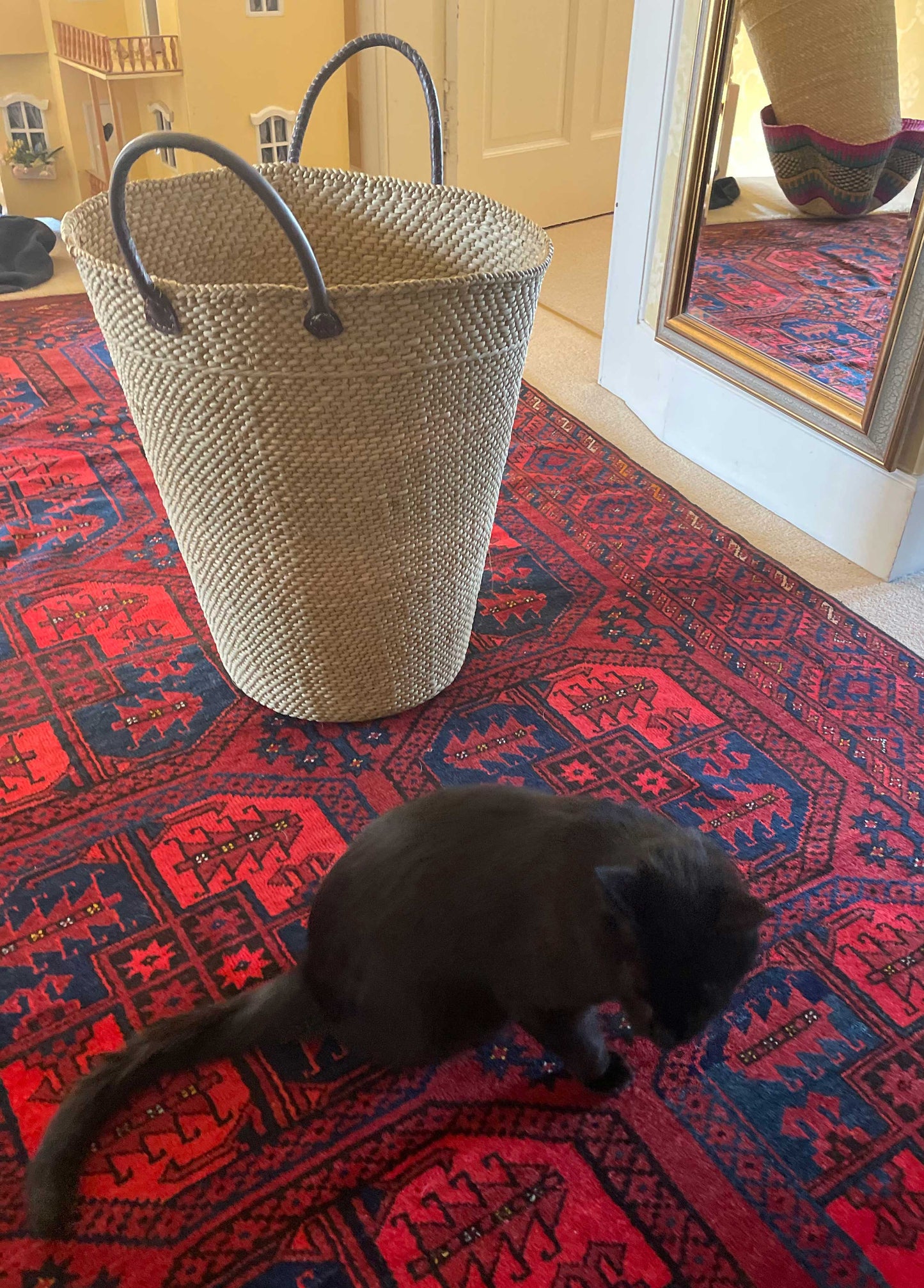 Large Tanzanian Sea Grass Laundry Basket.