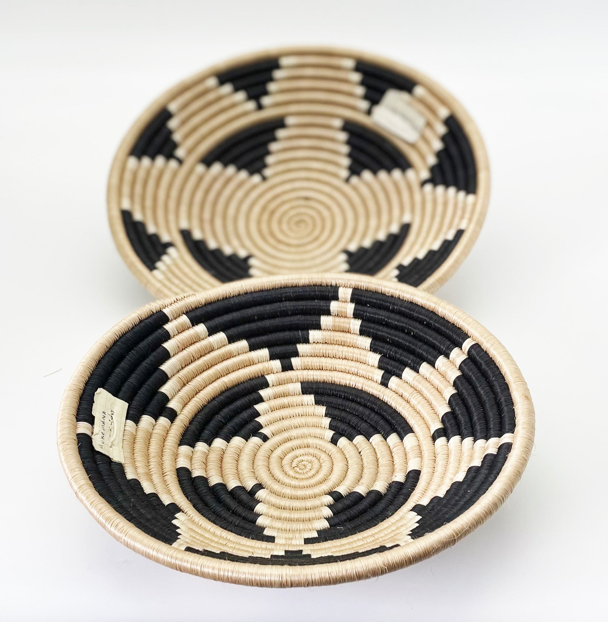 Intango Intango Baskets set of 2 (ASSORTED DESIGNS) – A Small Shop in Africa