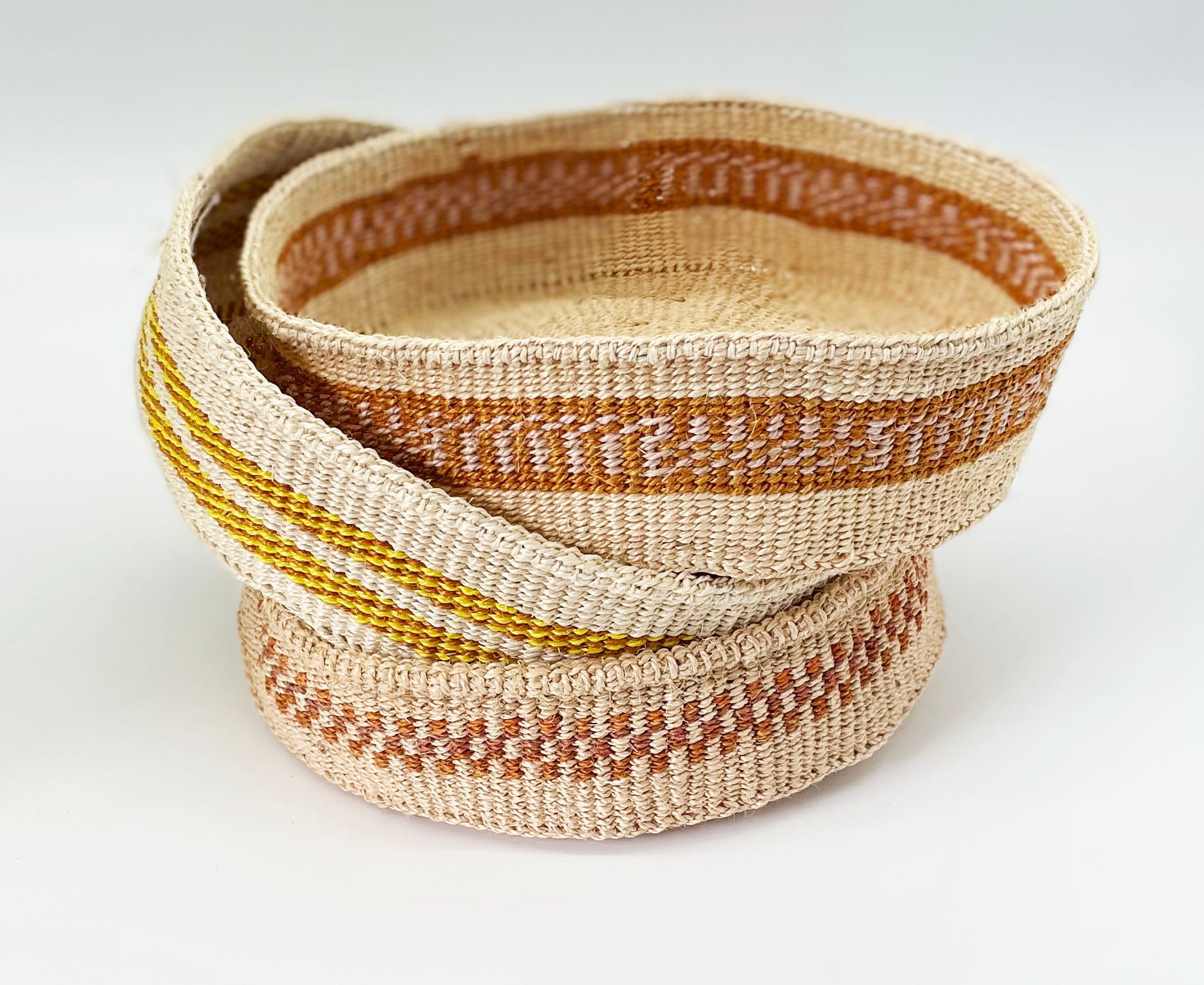 Sisal Bread Basket - Mixed Burgundy & Brown colours