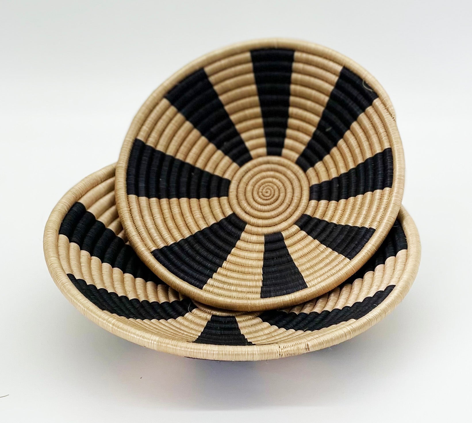 Intango Intango Baskets set of 2 (ASSORTED DESIGNS) – A Small Shop in Africa