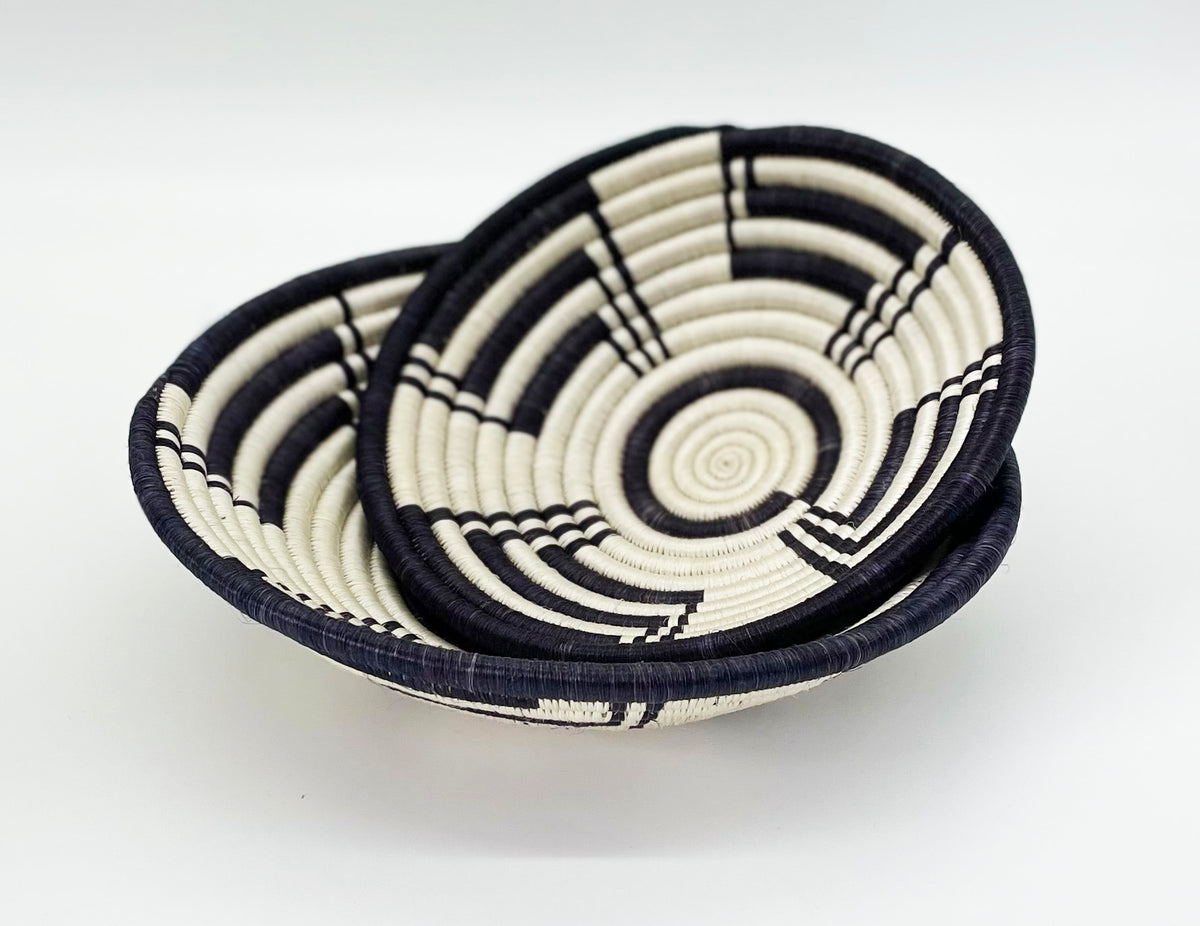 Intango Intango Baskets set of 2 (ASSORTED DESIGNS) – A Small Shop in Africa