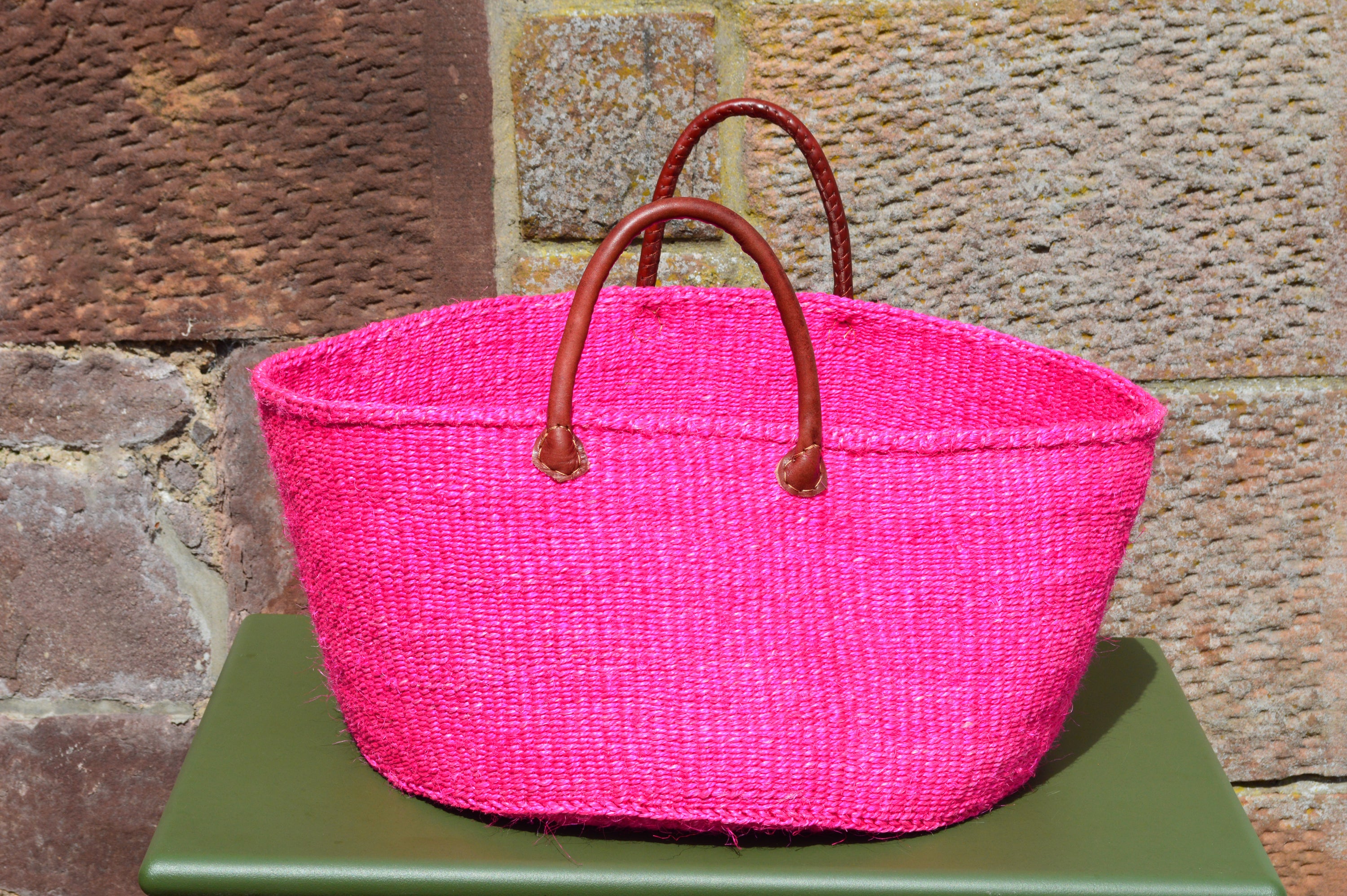 Wide Sisal Basket XL Neon Pink