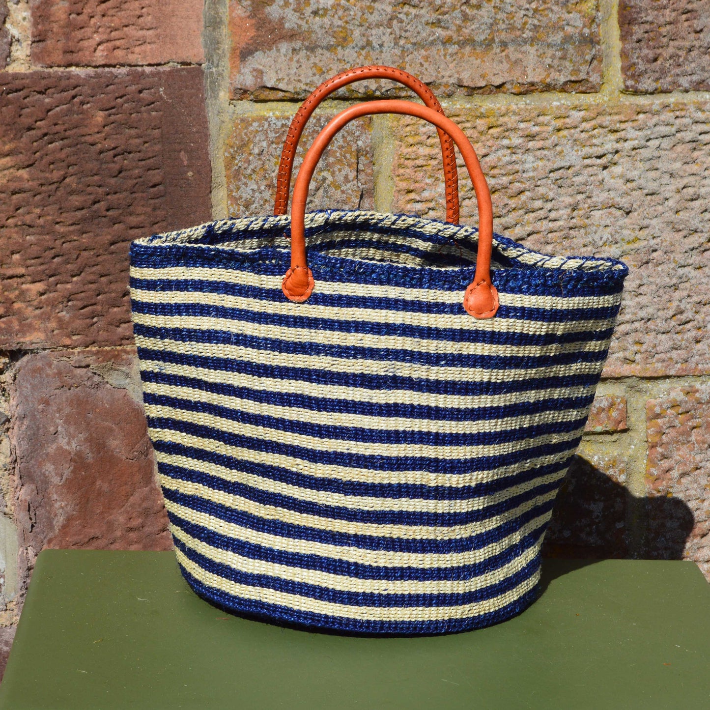 Medium Sisal Basket Cream & Blue Thin Hoops